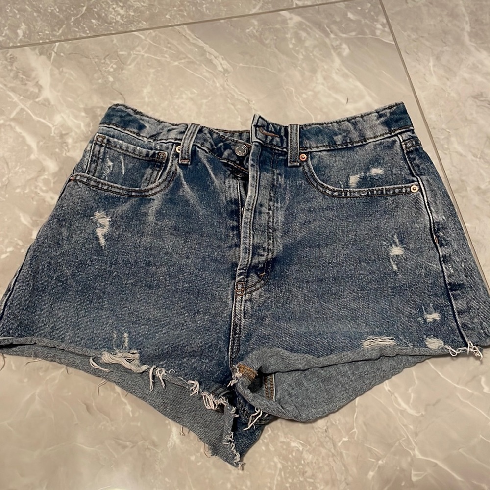 High waist denim shorts
